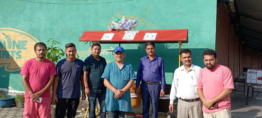 Sorting bins and plastic-awareness sculptures for the Bharatpur Sabji Mandi - 1