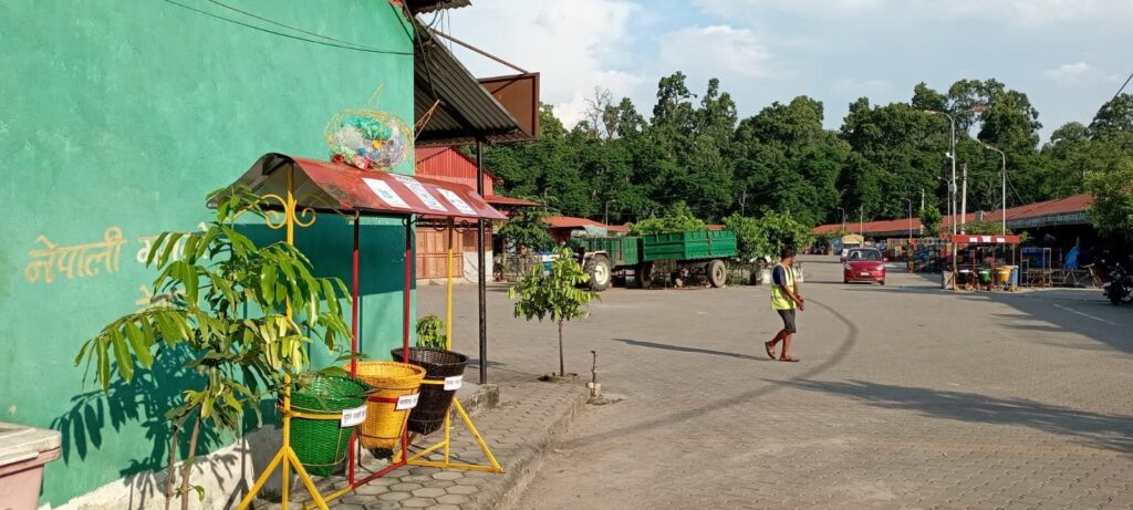 Sorting bins and plastic-awareness sculptures for the Bharatpur Sabji Mandi - 2